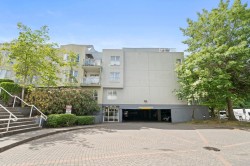304-7800 St. Albans Road  Richmond, BC V6Y 3Y5