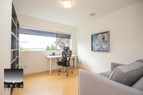 1741 Ottawa Avenue, West Vancouver, BC 