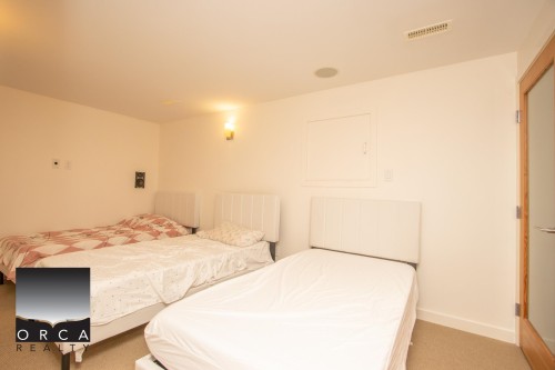 1741 Ottawa Avenue, West Vancouver, BC 
