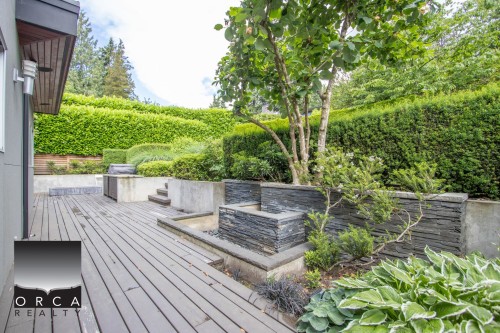 1741 Ottawa Avenue, West Vancouver, BC 