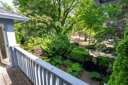 3985 14Th Avenue W, Vancouver, BC 