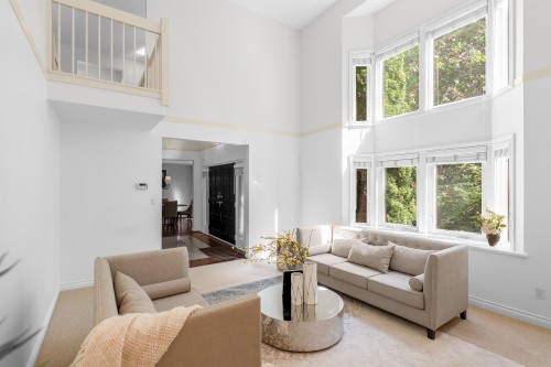 3985 14Th Avenue W, Vancouver, BC 