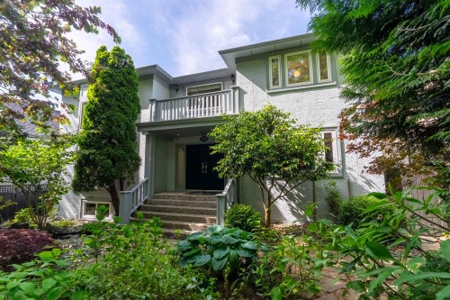 3985 14Th Avenue W, Vancouver, BC 