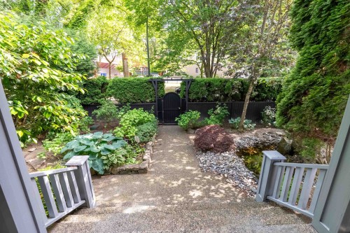 3985 14Th Avenue W, Vancouver, BC 