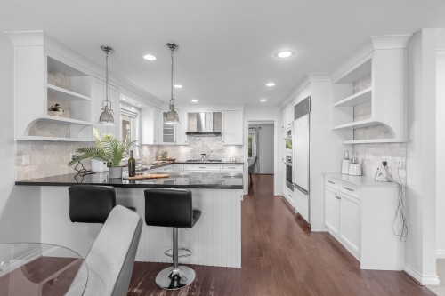 3985 14Th Avenue W, Vancouver, BC 