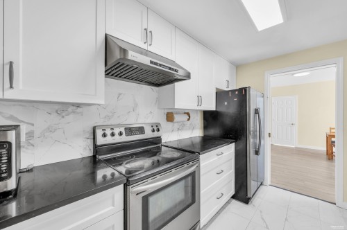 2804-6220 Mckay Avenue, Burnaby, BC 