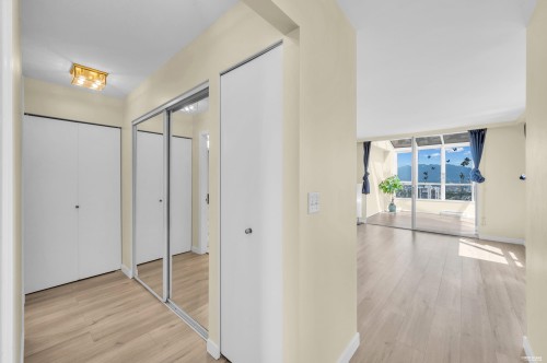 2804-6220 Mckay Avenue, Burnaby, BC 