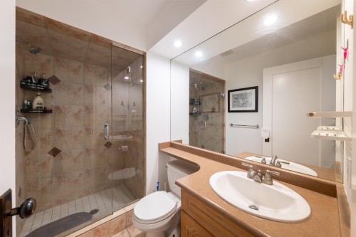 3389 21St Avenue W, Vancouver, BC 