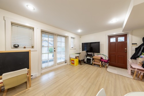 3389 21St Avenue W, Vancouver, BC 