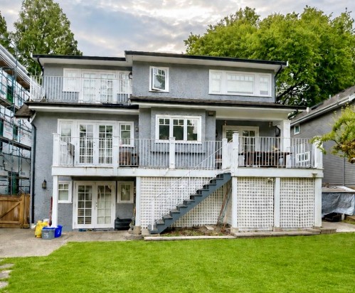3389 21St Avenue W, Vancouver, BC 
