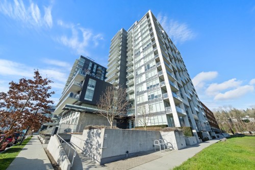 3559 Kent Avenue North E, Vancouver, BC - Outdoor With Facade