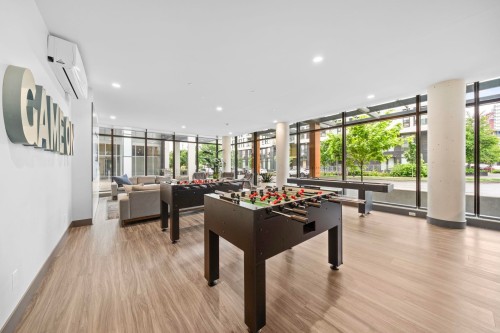 3559 Kent Avenue North E, Vancouver, BC - Indoor Photo Showing Other Room