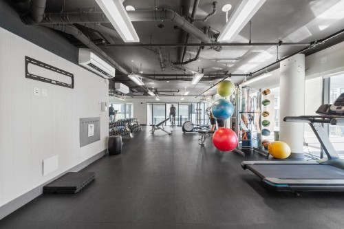 3559 Kent Avenue North E, Vancouver, BC - Indoor