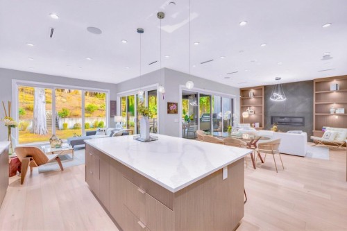 31 Glenmore Drive, West Vancouver, BC 