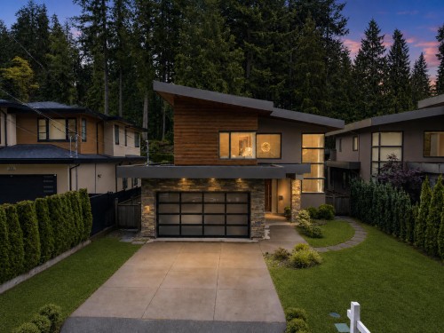 31 Glenmore Drive, West Vancouver, BC - Outdoor With Facade