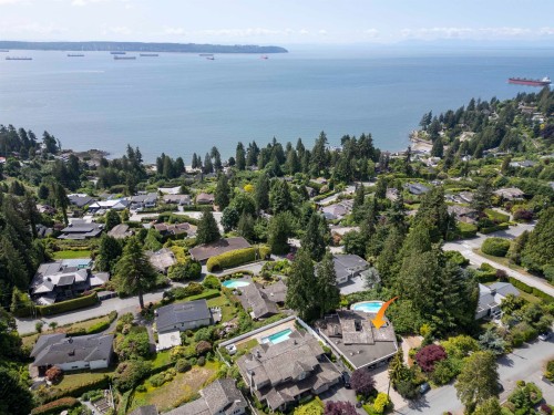 3180 Westmount Place, West Vancouver, BC 