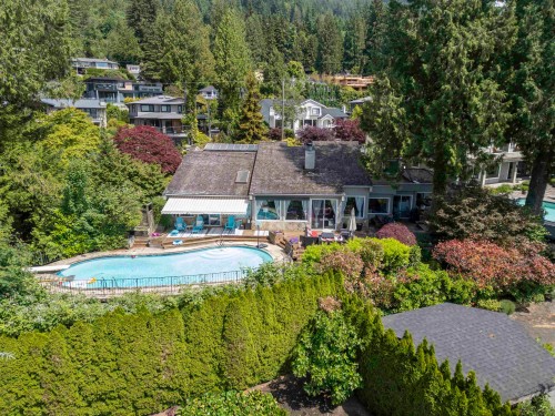 3180 Westmount Place, West Vancouver, BC 