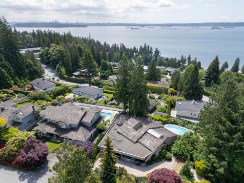 3180 Westmount Place, West Vancouver, BC 