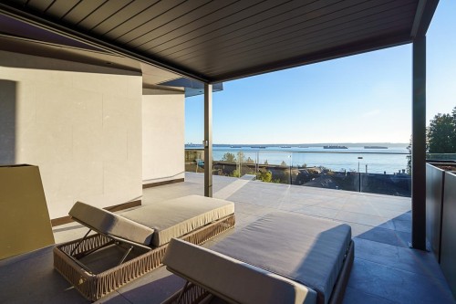 1405 28Th Street, West Vancouver, BC 