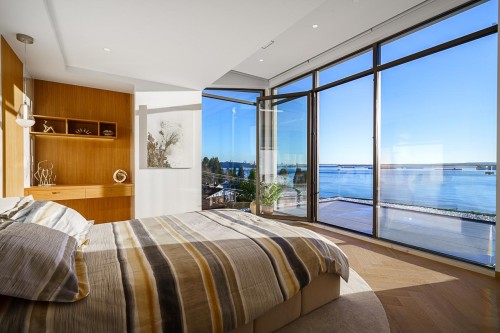 1405 28Th Street, West Vancouver, BC 