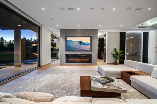 1405 28Th Street, West Vancouver, BC 