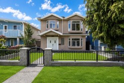 3281 Renfrew Street  Vancouver, BC V5M 3L2