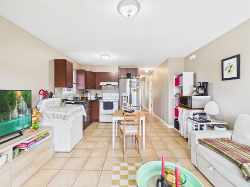 3281 Renfrew Street, Vancouver, BC 
