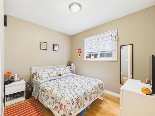 3281 Renfrew Street, Vancouver, BC 