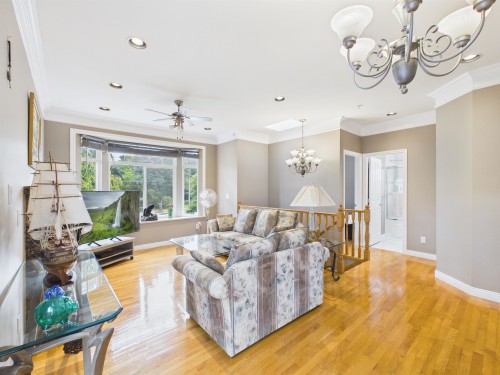 3281 Renfrew Street, Vancouver, BC 