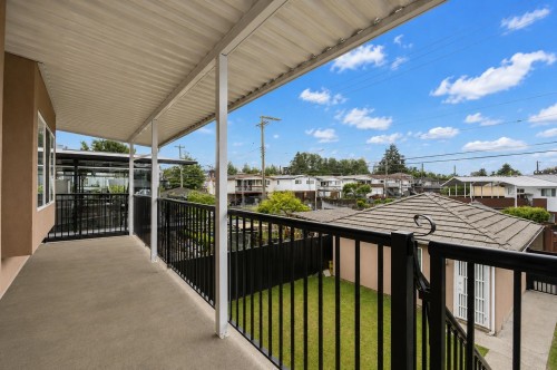 3281 Renfrew Street, Vancouver, BC 