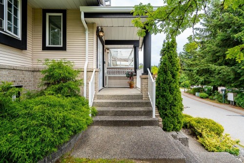 1687 Plateau Crescent, Coquitlam, BC 
