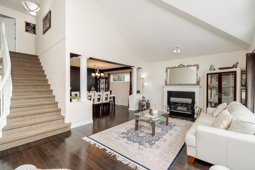 1687 Plateau Crescent, Coquitlam, BC 