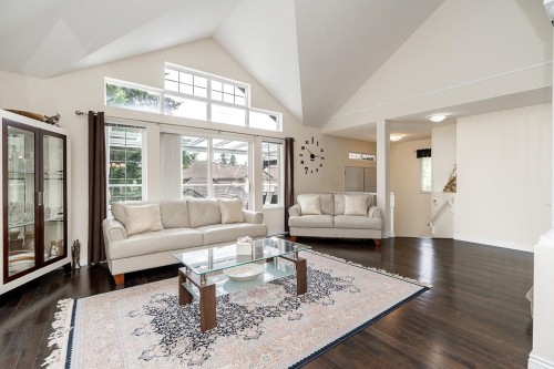 1687 Plateau Crescent, Coquitlam, BC 