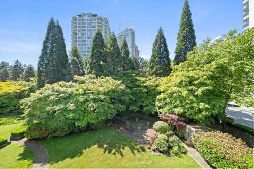 403-6070 Mcmurray Avenue, Burnaby, BC 