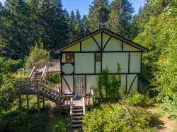 380 Warbler Road SGaliano Island, BC V0N 1P0
