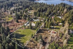 27924 112 Street Maple Ridge, BC V2W 1M9