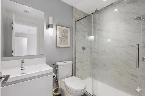 2999 Larson Road, North Vancouver, BC - Indoor Photo Showing Bathroom