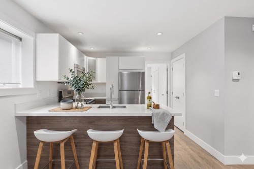 2999 Larson Road, North Vancouver, BC - Indoor