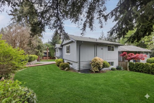 2999 Larson Road, North Vancouver, BC - Outdoor