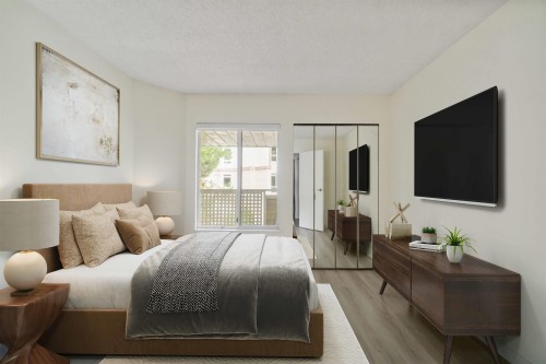 218-7591 Moffatt Road, Richmond, BC - Indoor Photo Showing Bedroom