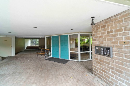 218-7591 Moffatt Road, Richmond, BC - Indoor Photo Showing Other Room