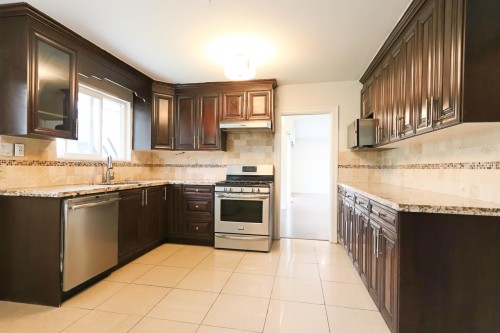 660 Kenwood Road, West Vancouver, BC 