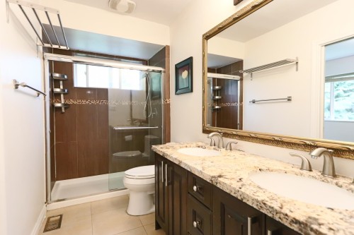 660 Kenwood Road, West Vancouver, BC 