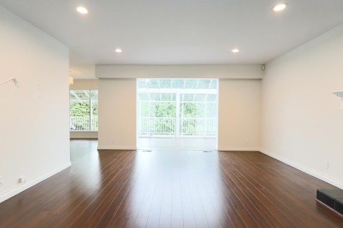660 Kenwood Road, West Vancouver, BC 