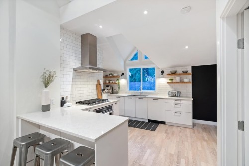 855 22Nd Avenue E, Vancouver, BC 