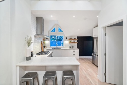 855 22Nd Avenue E, Vancouver, BC 