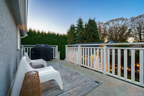855 22Nd Avenue E, Vancouver, BC 