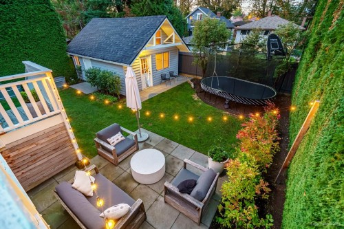 855 22Nd Avenue E, Vancouver, BC 