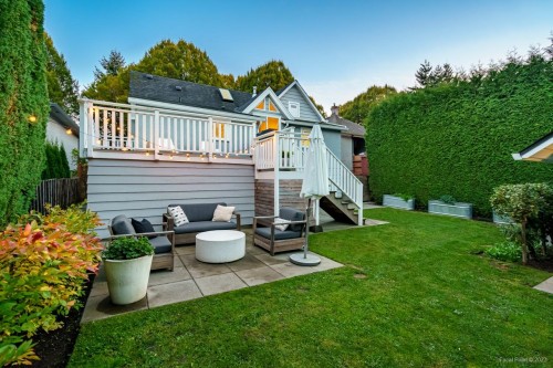855 22Nd Avenue E, Vancouver, BC 