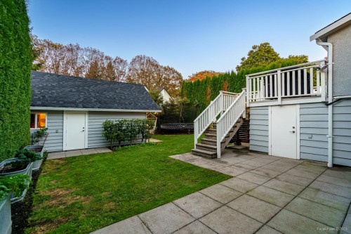 855 22Nd Avenue E, Vancouver, BC 